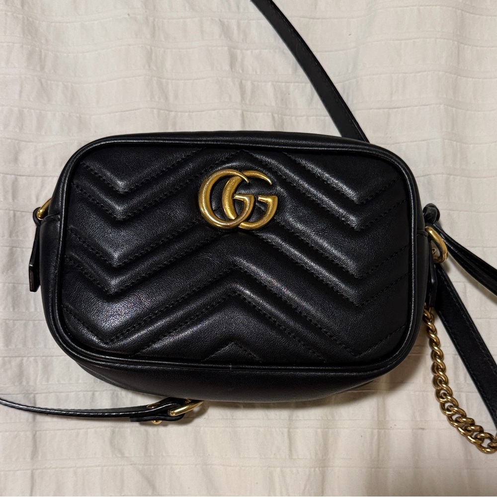 Gucci Mini Marmont Crossbody - Picture 2 of 10